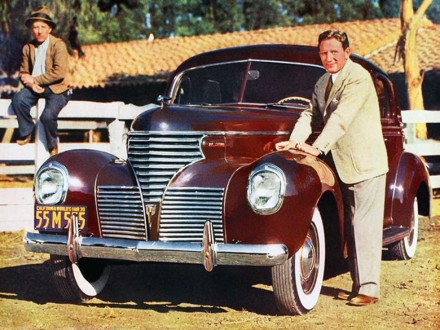  DeSoto Deluxe Touring Sedan (S6) 1939 года  (фото 3 из 5)